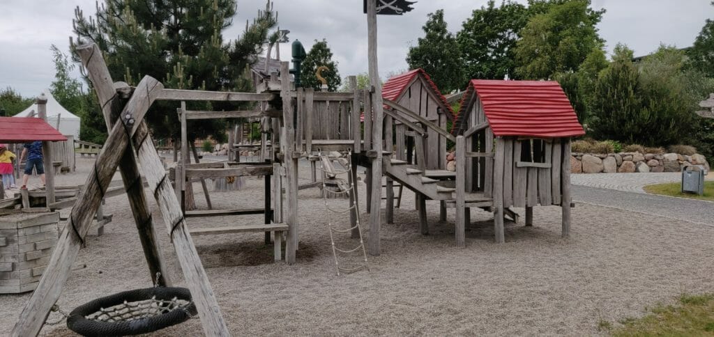 Kleinkinder-Spielplatz der Piraten-Insel